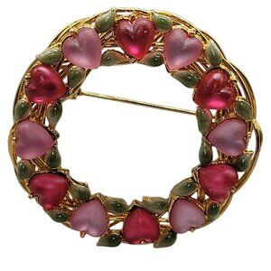 Heart & Leaf Brooch Gold Tone Twisted Wire Wreath Pink & Red Glass Rhinestones